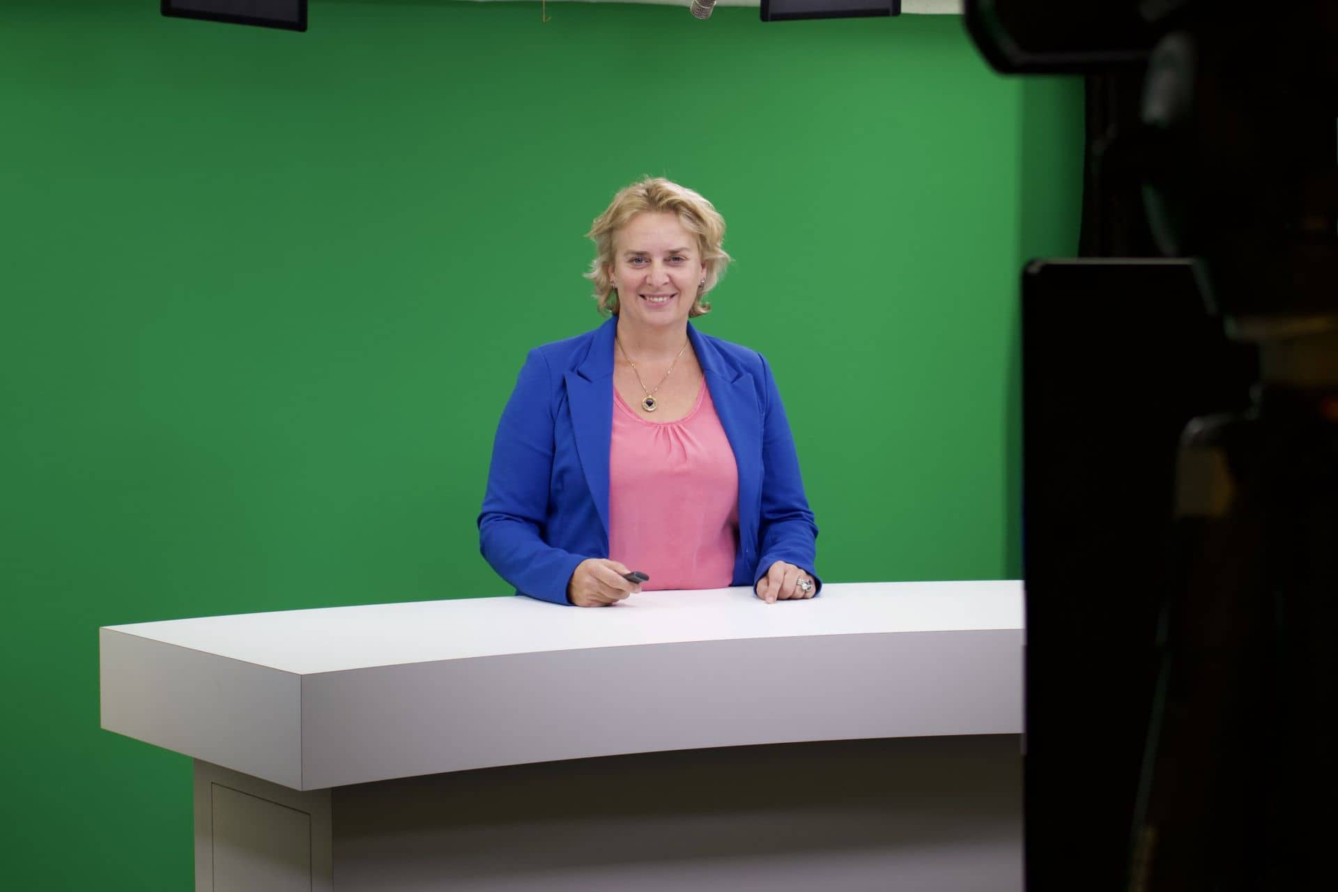 Rouwcoach Marinka de Groot aan het werk tijdens webinar Rouwcoach Marinka de Groot aan het werk tijdens een webinar opgenomen bij Skillstown - Traan en een Lach